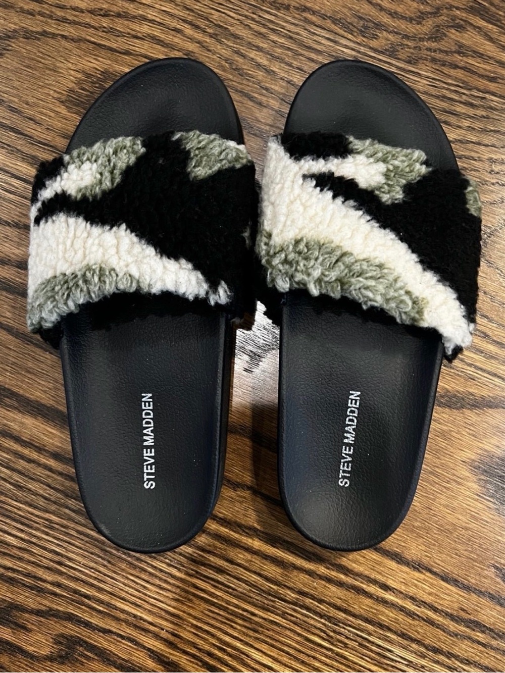 NEW Steve Madden Sherpa Slide Sandals Size 8